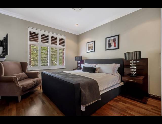 5 BEDROOM HOUSE FOR SALE IN HYDE PARK